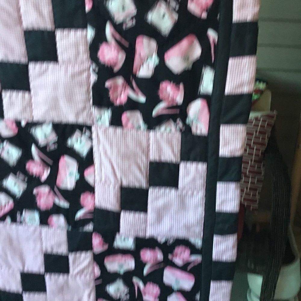 Handmade Quilt - Picture 5 of 10